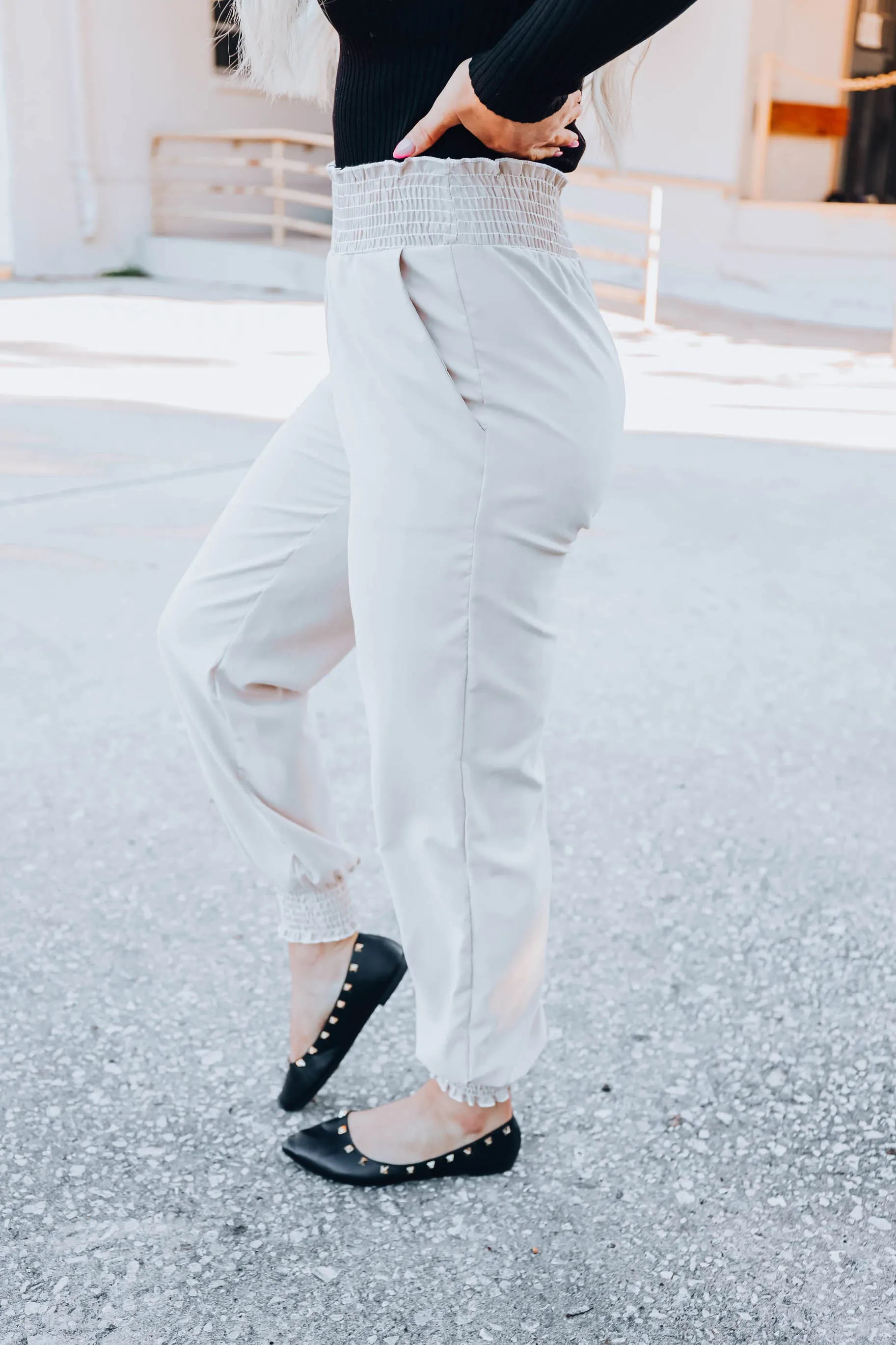 All The Rage Dress Joggers - Khaki